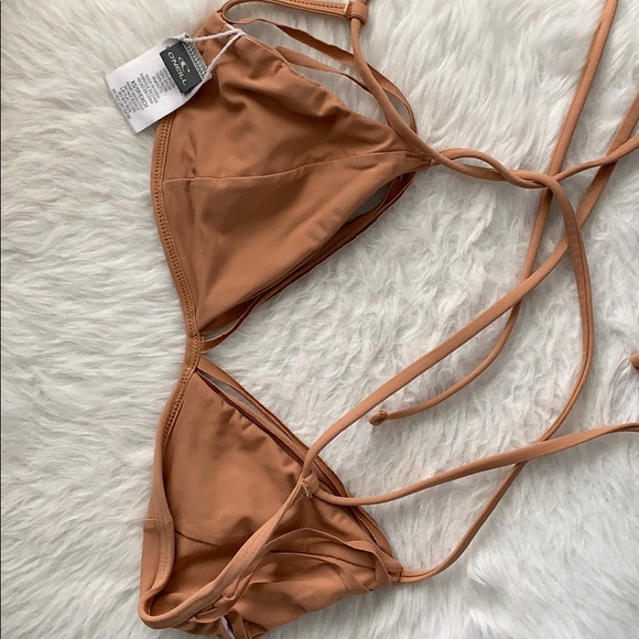 Bikini - Picture 2 of 3